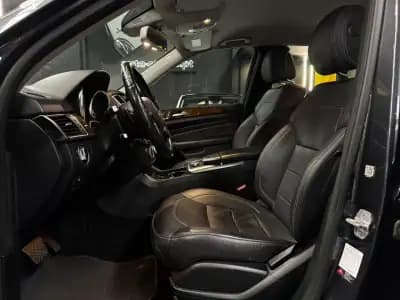 Vendo Mercedes-Benz ML 250 2015 - 27490 EUR, 135500 km - AUTO.MOTO.pt