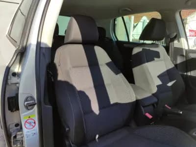 Vendo Volkswagen Golf 2012 - 11750 EUR, 153000 km - AUTO.MOTO.pt