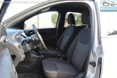 Vendo Ford KA 2018 - 11650 EUR, 55000 km - AUTO.MOTO.pt