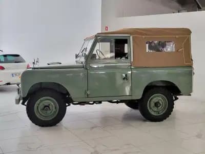 Vendo Land Rover Serie III 1973 - 35000 EUR, 87484 km - AUTO.MOTO.pt
