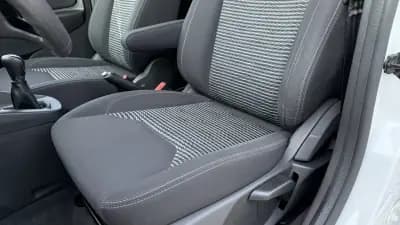 Sell Ford KA 2018 - 11250 EUR, 142000 km - AUTO.MOTO.pt