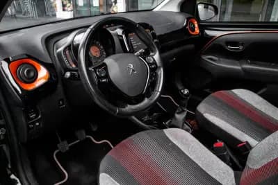 Vendo Peugeot 108 2018 - 9450 EUR, 70258 km - AUTO.MOTO.pt