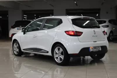 Sell Renault Clio 2015 - 7900 EUR, 146950 km - AUTO.MOTO.pt