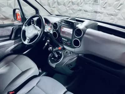 Vendo Citroën Berlingo 2015 - 6990 EUR, 257315 km - AUTO.MOTO.pt