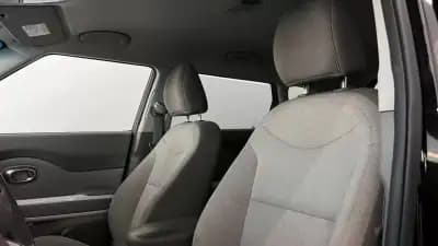 Sell Kia e-Soul 2018 - 14990 EUR, 106047 km - AUTO.MOTO.pt