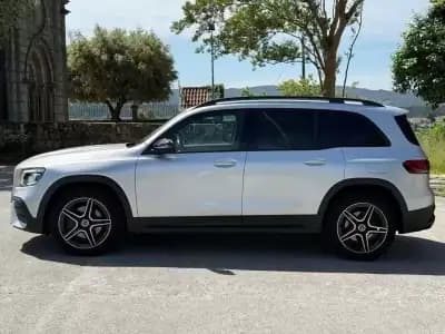 Vendo Mercedes-Benz GLB 200 2021 - 39999 EUR, 132000 km - AUTO.MOTO.pt