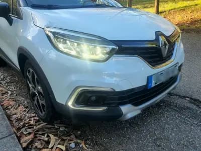 Vendo Renault Captur 2018 - 15800 EUR, 84000 km - AUTO.MOTO.pt