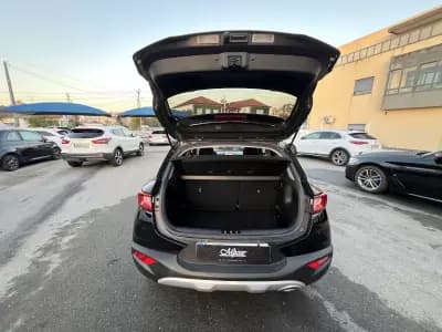 Sell Kia Stonic 2022 - 13750 EUR, 93000 km - AUTO.MOTO.pt