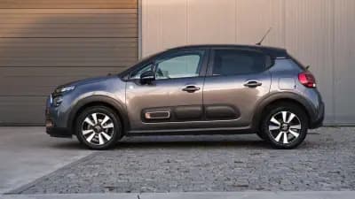 Vendo Citroën C3 2021 - 12999 EUR, 115000 km - AUTO.MOTO.pt