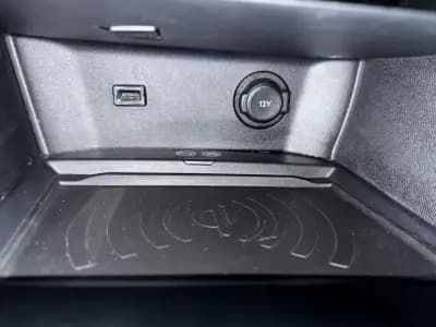 Sell Peugeot 3008 2018 - 17900 EUR, 78000 km - AUTO.MOTO.pt