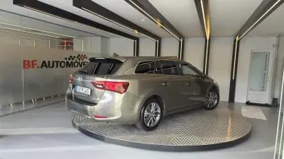 Vendo Toyota Avensis Touring Sports 2016 - 14900 EUR, 212217 km - AUTO.MOTO.pt