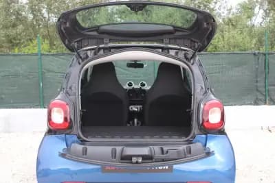 Vendo Smart Fortwo Cabrio 2015 - 8900 EUR, 50800 km - AUTO.MOTO.pt