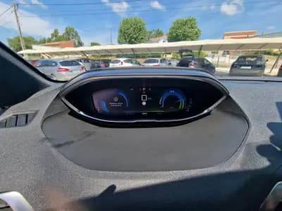 Vendo Peugeot 3008 2020 - 30499 EUR, 65405 km - AUTO.MOTO.pt