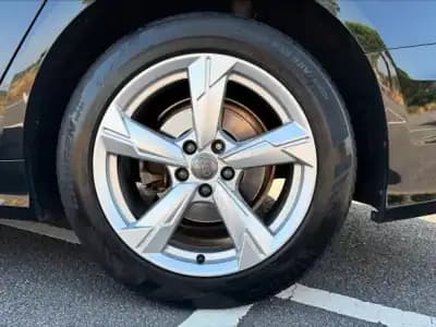 Vendo Audi A6 2019 - 36950 EUR, 179000 km - AUTO.MOTO.pt