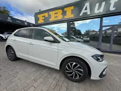 Vendo Volkswagen Polo 2022 - 18900 EUR, 75579 km - AUTO.MOTO.pt