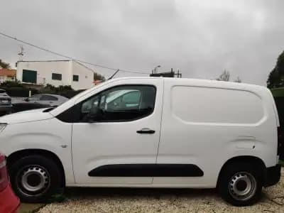 Sell Peugeot Partner 1.5 HDI 3L 2020 - 10999 EUR, 100000 km - AUTO.MOTO.pt