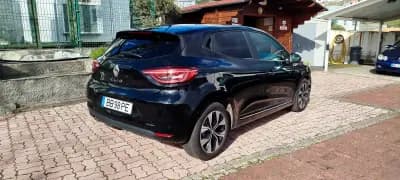 Sell Renault Clio 2023 - 16750 EUR, 60000 km - AUTO.MOTO.pt