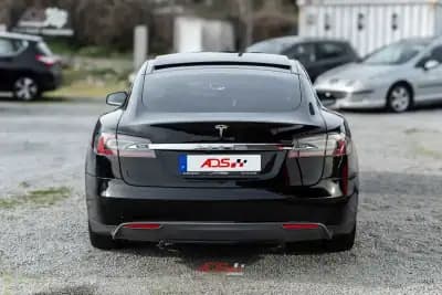 Vendo Tesla Model S 2014 - 22000 EUR, 251000 km - AUTO.MOTO.pt