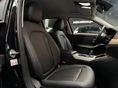 Vendo BMW 318 2022 - 29990 EUR, 100253 km - AUTO.MOTO.pt