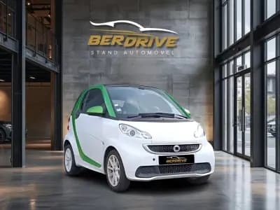 Vendo Smart Fortwo Cabrio 2015 - 8990 EUR, 75000 km - AUTO.MOTO.pt