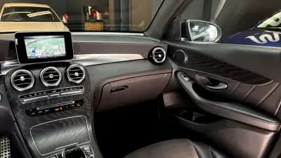 Sell Mercedes-Benz GLC 220 2018 - 34970 EUR, 178000 km - AUTO.MOTO.pt