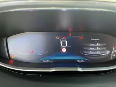 Vendo Peugeot 5008 2017 - 22500 EUR, 161123 km - AUTO.MOTO.pt