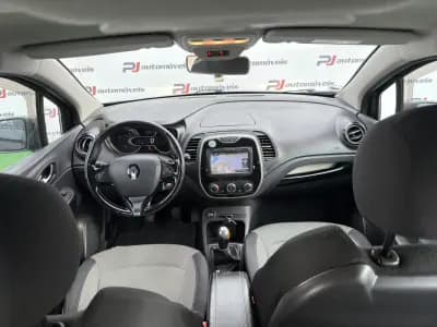 Vendo Renault Captur 2016 - 12990 EUR, 142000 km - AUTO.MOTO.pt