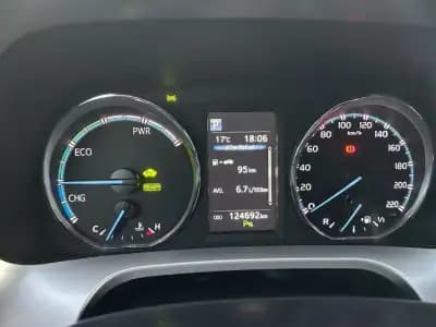 Sell Toyota RAV4 2017 - 28500 EUR, 127120 km - AUTO.MOTO.pt