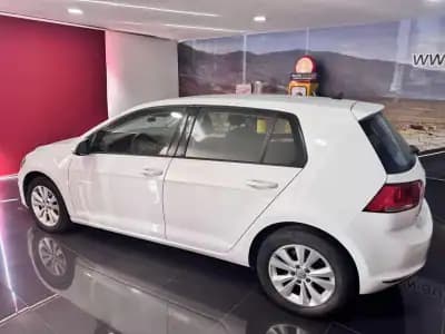 Vendo Volkswagen Golf 2016 - 12500 EUR, 228000 km - AUTO.MOTO.pt