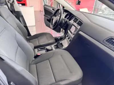 Vendo Volkswagen Golf 2016 - 12500 EUR, 228000 km - AUTO.MOTO.pt