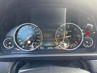 Sell BMW M550d 2013 - 27500 EUR, 272000 km - AUTO.MOTO.pt