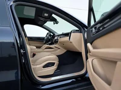 Vendo Porsche Cayenne Coupé 2021 - 89900 EUR, 57000 km - AUTO.MOTO.pt