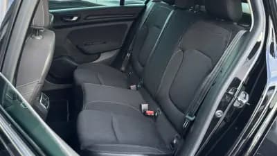 Vendo Renault Mégane Sport Tourer 2018 - 12999 EUR, 131021 km - AUTO.MOTO.pt