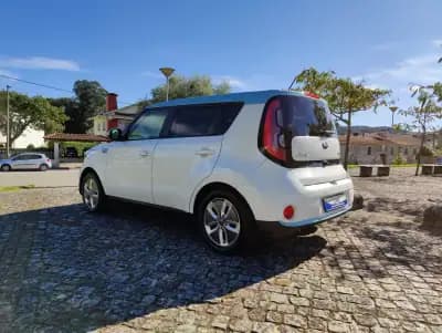 Sell Kia Soul 2018 - 11990 EUR, 156000 km - AUTO.MOTO.pt