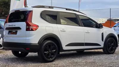 Sell Dacia Jogger 2024 - 17750 EUR, 57600 km - AUTO.MOTO.pt