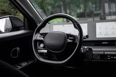 Vendo Hyundai Ioniq 5 2022 - 29990 EUR, 66701 km - AUTO.MOTO.pt