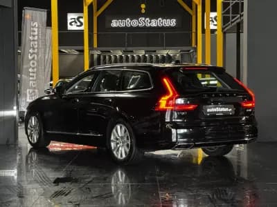 Vendo Volvo V90 2017 - 25490 EUR, 117800 km - AUTO.MOTO.pt