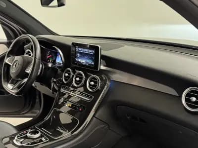 Vendo Mercedes-Benz GLC 250 2018 - 22890 EUR, 313000 km - AUTO.MOTO.pt