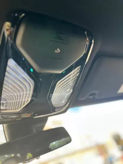 Vendo BMW 330 2019 - 30000 EUR, 210000 km - AUTO.MOTO.pt