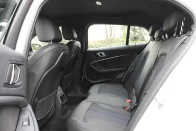 Vendo BMW 116 2020 - 22990 EUR, 121000 km - AUTO.MOTO.pt