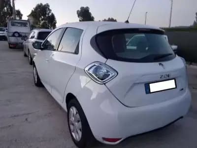 Vendo Renault Zoe 2018 - 9999 EUR, 199000 km - AUTO.MOTO.pt