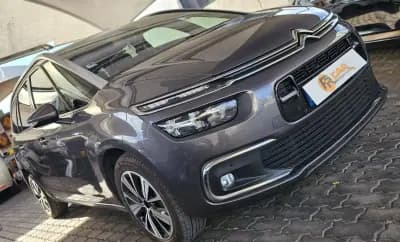 Vendo Citroën C4 Spacetourer 2019 - 18900 EUR, 173873 km - AUTO.MOTO.pt
