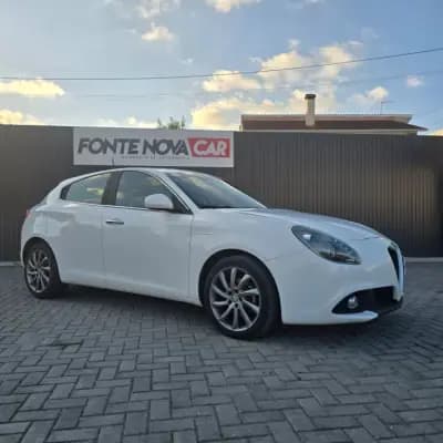 Vendo Alfa Romeo Giulietta 2016 - 10250 EUR, 172955 km - AUTO.MOTO.pt
