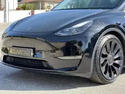 Vendo Tesla Model Y 2022 - 39999 EUR, 101000 km - AUTO.MOTO.pt