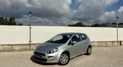 Vendo Fiat Punto 2015 - 9500 EUR, 170000 km - AUTO.MOTO.pt