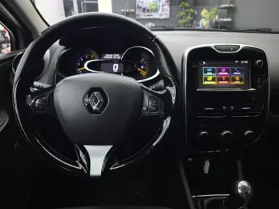 Sell Renault Clio 2015 - 9250 EUR, 201119 km - AUTO.MOTO.pt