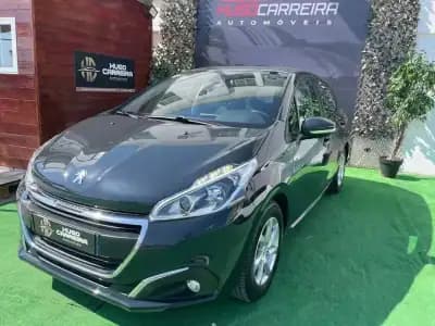 Vendo Peugeot 208 2017 - 8250 EUR, 130754 km - AUTO.MOTO.pt