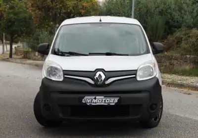 Vendo Renault Kangoo 2019 - 11900 EUR, 135000 km - AUTO.MOTO.pt