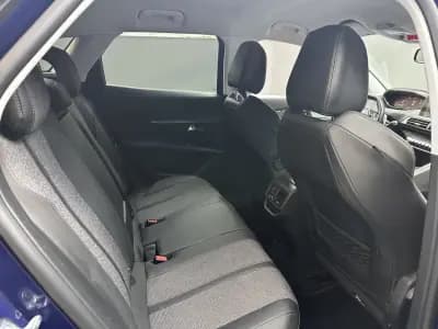 Vendo Peugeot 3008 2020 - 20100 EUR, 142000 km - AUTO.MOTO.pt