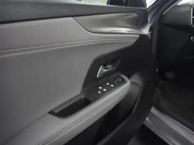 Vendo Opel Mokka-e 2023 - 20900 EUR, 11000 km - AUTO.MOTO.pt